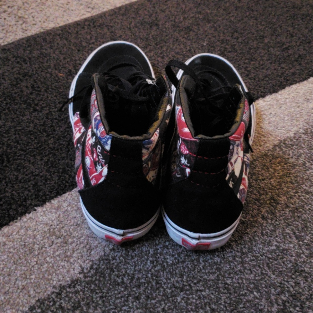 Vans - Picture 2 of 4